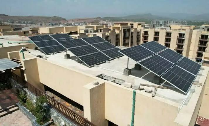 Top solar companies Pakistan 2025 — rooftop installation